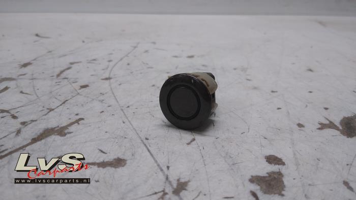 Usados Sensor PDC Mazda 2 (DJ/DL) 1.5 SkyActiv-G 90 Precio € 45,00 Norma de margen ofrecido por LvS Carparts