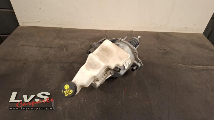 Usagé Assistant de freinage Opel Astra L Sports Tourer (F4/FC/FN/FR) 1.6 Plug-in Hybrid Turbo 16V Prix € 272,25 Prix TTC proposé par LvS Carparts