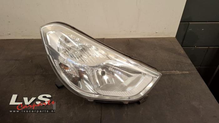 Używane Reflektor prawy Dacia Dokker Express (8S) 1.5 dCi 90 Cena € 125,00 Procedura marży oferowane przez LvS Carparts