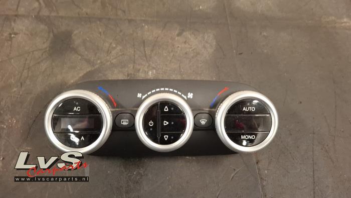 Usagé Commande chauffage Alfa Romeo Giulietta (940) 1.4 TB 16V MultiAir Prix € 40,00 Règlement à la marge proposé par LvS Carparts
