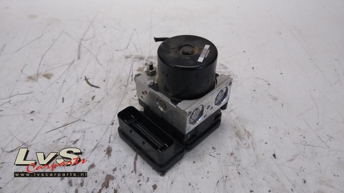 Gebrauchte ABS Pumpe Volvo V40 (MV) 1.6 T3 GTDi 16V Preis € 20,00 Margenregelung angeboten von LvS Carparts