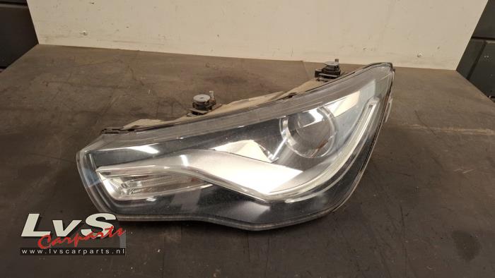 Używane Reflektor lewy Audi A1 (8X1/8XK) 1.6 TDI 16V Cena € 395,00 Procedura marży oferowane przez LvS Carparts