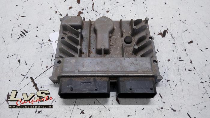 Used Engine management computer Opel Meriva (B) 1.7 CDTi 16V Price € 250,00 Margin scheme offered by LvS Carparts