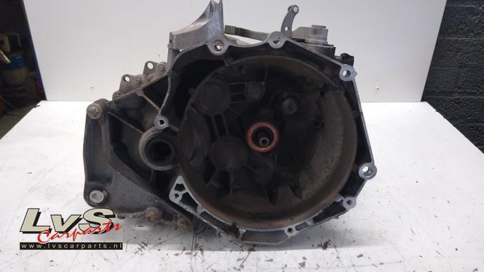 Gebrauchte Getriebe Opel Corsa E 1.0 SIDI Turbo 12V Preis € 500,00 Margenregelung angeboten von LvS Carparts