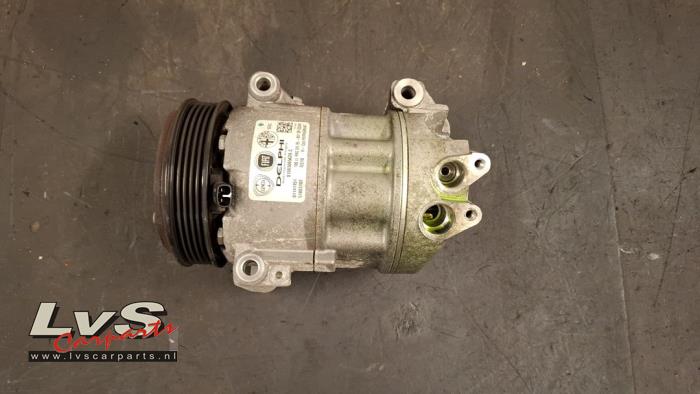 Usagé Pompe clim Fiat 500L (199) 0.9 TwinAir Turbo 105 Prix € 100,00 Règlement à la marge proposé par LvS Carparts