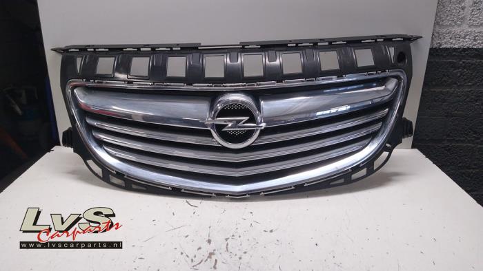 Używane Grill Opel Insignia Sports Tourer 2.0 CDTI 16V 160 Ecotec Cena € 150,00 Procedura marży oferowane przez LvS Carparts