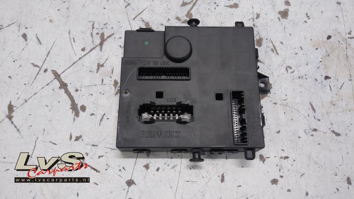 Used Body control computer Renault Twingo II (CN) 1.2 16V Price € 75,00 Margin scheme offered by LvS Carparts