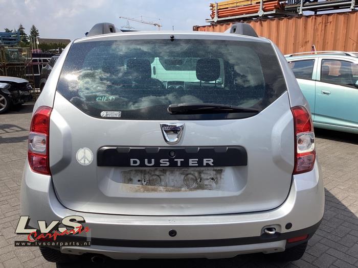 Używane Tylna klapa Dacia Duster (HS) 1.2 TCE 16V 4x4 Cena na żądanie oferowane przez LvS Carparts