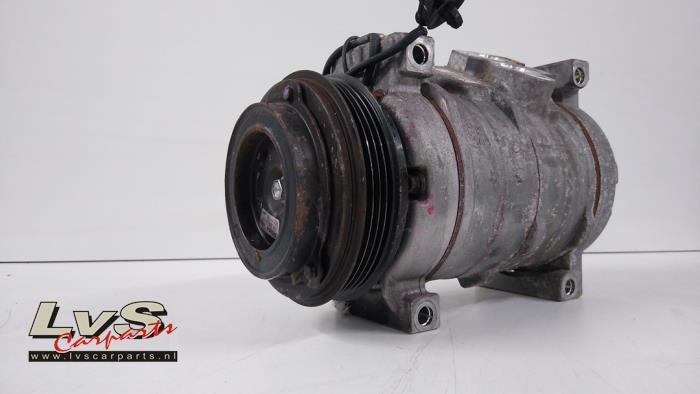 Usagé Pompe clim Iveco New Daily VI 35C18,35S18,40C18,50C18,60C18,65C18,70C18 Prix € 60,50 Prix TTC proposé par LvS Carparts