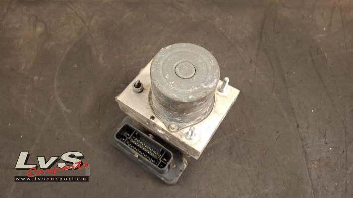 Begagnade ABS-pump Iveco New Daily VI 35C18,35S18,40C18,50C18,60C18,65C18,70C18 Pris € 296,45 Inklusive moms erbjuds av LvS Carparts