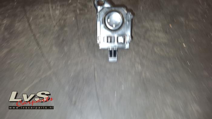 Wing mirror switch