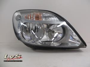 Used Headlight, right Renault Scenic Price € 32,00 Margin scheme offered by LvS Carparts