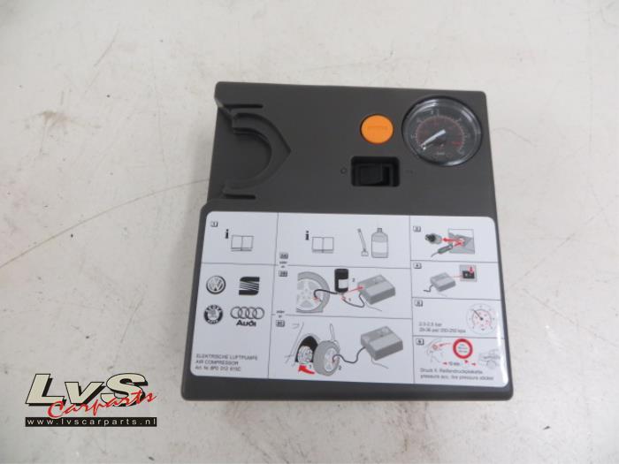 Begagnade Kompressor Audi A3 Pris € 16,00 Marginaltabell erbjuds av LvS Carparts