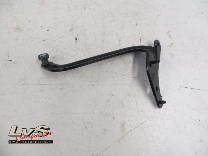 Sliding door roller hinge