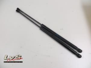 Used Set of gas struts for boot Seat Altea Price € 16,00 Margin scheme offered by LvS Carparts