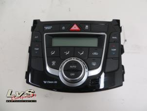 Used Air conditioning control panel Hyundai I30 Price € 89,00 Margin scheme offered by LvS Carparts