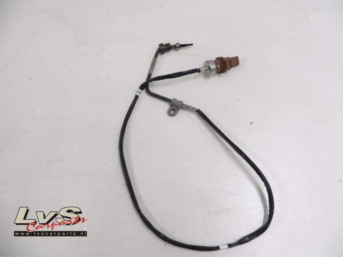 Usagé Sensor température d’échappement Volkswagen Passat Prix € 36,00 Règlement à la marge proposé par LvS Carparts
