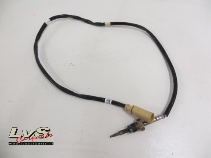 Usagé Sensor température d’échappement Volkswagen Passat Prix € 36,00 Règlement à la marge proposé par LvS Carparts