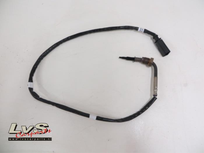 Usagé Sensor température d’échappement Volkswagen Passat Prix € 36,00 Règlement à la marge proposé par LvS Carparts