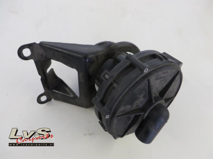 Gebrauchte Luftpumpe Abgas BMW 3-Serie Preis € 36,00 Margenregelung angeboten von LvS Carparts