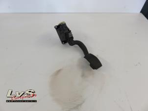 Used Accelerator pedal Opel Corsa Price € 15,00 Margin scheme offered by LvS Carparts