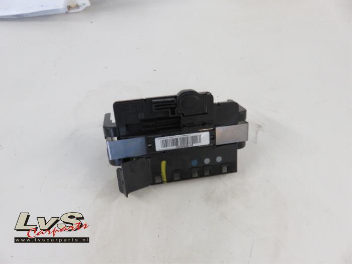 Begagnade Sensor (övriga) BMW 3-Serie Pris € 20,00 Marginaltabell erbjuds av LvS Carparts