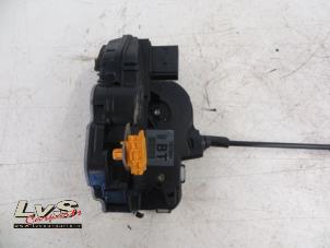 Used Rear door mechanism 4-door, right Opel Astra J (PC6/PD6/PE6/PF6) 1.7 CDTi 16V 110 Price € 32,00 Margin scheme offered by LvS Carparts
