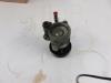 Power steering pump from a Volvo V40 (VW), Estate, 1995 / 2004 2000