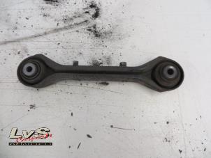 Used Rear upper wishbone, right BMW 3 serie (E90) 320d 16V Price € 16,00 Margin scheme offered by LvS Carparts