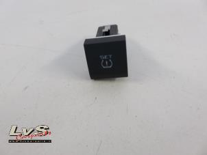 Used Switch Skoda Yeti (5LAC) 2.0 TDI 16V 4x4 Price € 13,00 Margin scheme offered by LvS Carparts