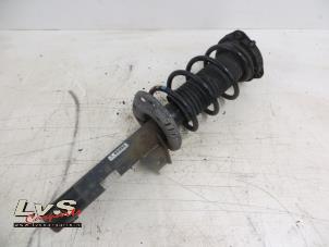 Used Fronts shock absorber, left Seat Leon (1P1) 1.9 TDI 105 Price € 48,00 Margin scheme offered by LvS Carparts