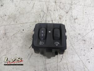 Used AIH headlight switch Renault Clio III (BR/CR) Price € 13,00 Margin scheme offered by LvS Carparts
