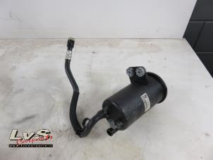 Used Power steering fluid reservoir BMW 7 serie (E65/E66/E67) Price € 29,00 Margin scheme offered by LvS Carparts
