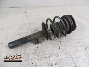 Used Fronts shock absorber, left BMW 3 serie Touring (E46/3) Price € 52,00 Margin scheme offered by LvS Carparts