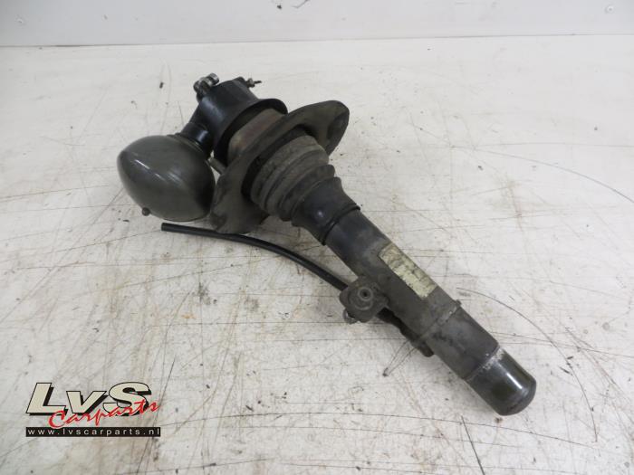 Front shock absorber, right from a Citroen C5 2003