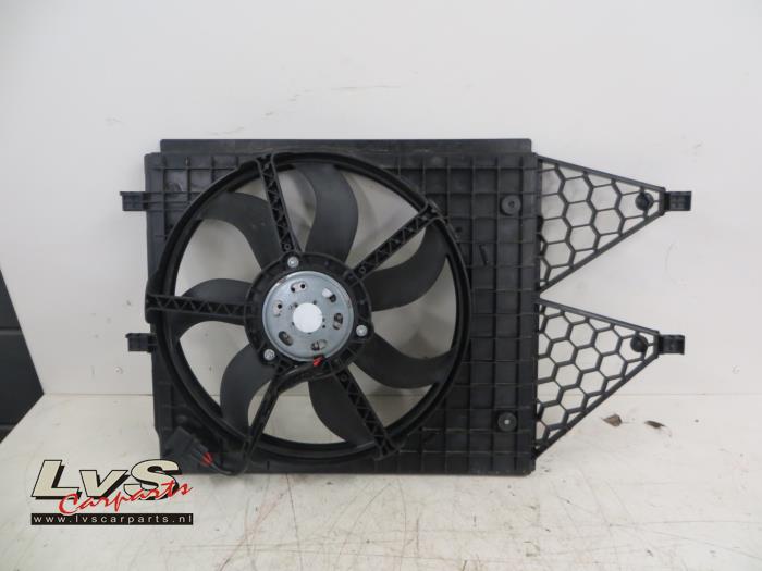 Cooling fans from a Volkswagen Polo 2011