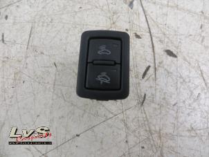 Used Switch (miscellaneous) Audi A3 Sportback Quattro (8PA) 2.0 TFSI 16V Price € 13,00 Margin scheme offered by LvS Carparts