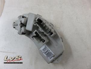 Used Heater resistor BMW 1 serie (E87/87N) Price € 14,00 Margin scheme offered by LvS Carparts