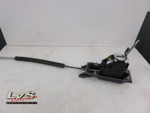 Used Automatic gear selector Volkswagen Scirocco (137/13AD) Price € 52,00 Margin scheme offered by LvS Carparts