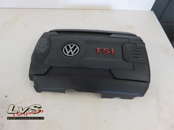 Plaque de protection moteur d'un Volkswagen Polo V (6R)  2014