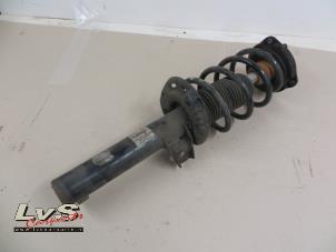 Used Front shock absorber, right Volkswagen Scirocco (137/13AD) Price € 57,00 Margin scheme offered by LvS Carparts