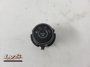 Usados Interruptor Volkswagen Tiguan (AD1) 2.0 TDI 16V 4Motion Precio € 29,00 Norma de margen ofrecido por LvS Carparts