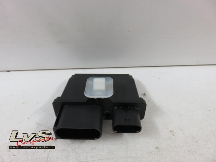 Usagé Ordinateur Adblue Volkswagen Tiguan (5N1/2) 2.0 TDI 16V 4Motion Prix € 45,00 Règlement à la marge proposé par LvS Carparts