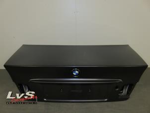 Używane Pokrywa bagaznika BMW 3 serie (E46/2) Cena € 40,00 Procedura marży oferowane przez LvS Carparts