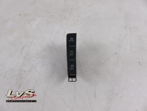 Used Switch (miscellaneous) Volkswagen Golf VII (AUA) Price € 13,00 Margin scheme offered by LvS Carparts