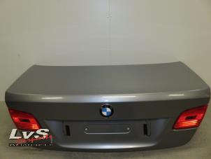 Używane Pokrywa bagaznika BMW 3 serie (E92) Cena € 80,00 Procedura marży oferowane przez LvS Carparts