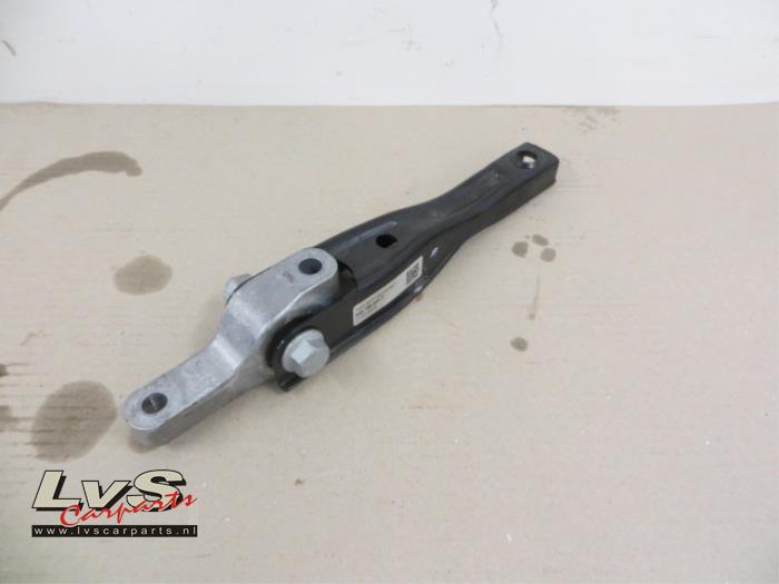 Used Engine mount Volkswagen Tiguan (AD1) 2.0 TDI 16V Price € 16,00 Margin scheme offered by LvS Carparts