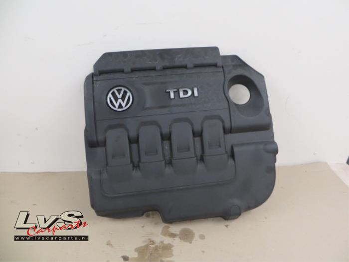 Pokrywa silnika z Volkswagen Tiguan (AD1) 2.0 TDI 16V 2016