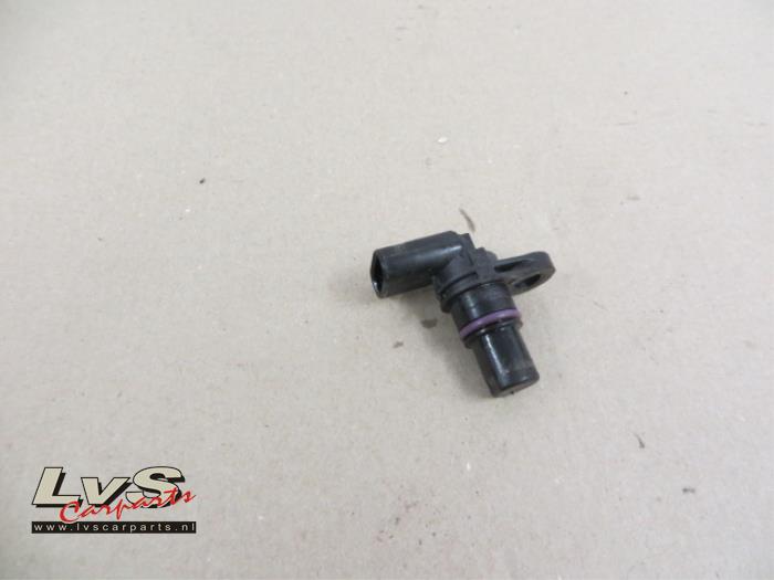 Begagnade Kamaxelsensor Volkswagen Golf VII (AUA) 1.0 TSI 12V BlueMotion Pris € 20,00 Marginaltabell erbjuds av LvS Carparts