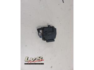 Used Vacuum relay Seat Altea (5P1) 2.0 TDI 16V Price € 32,00 Margin scheme offered by LvS Carparts